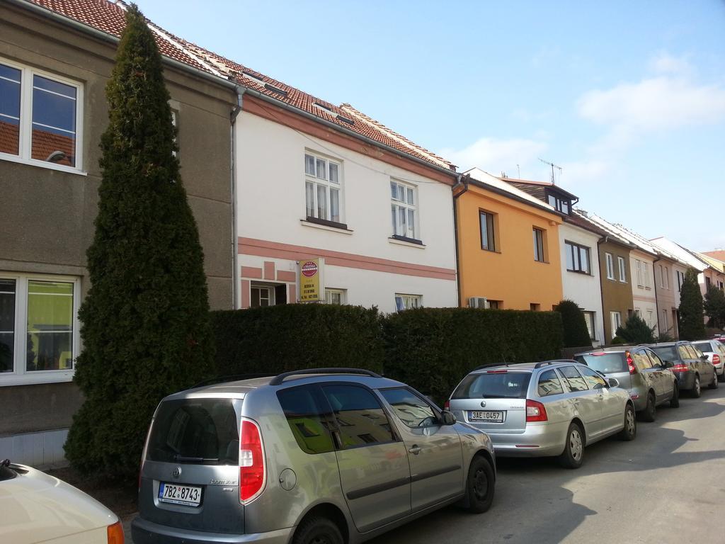 Pension U Dolezalu Brünn Exterior foto