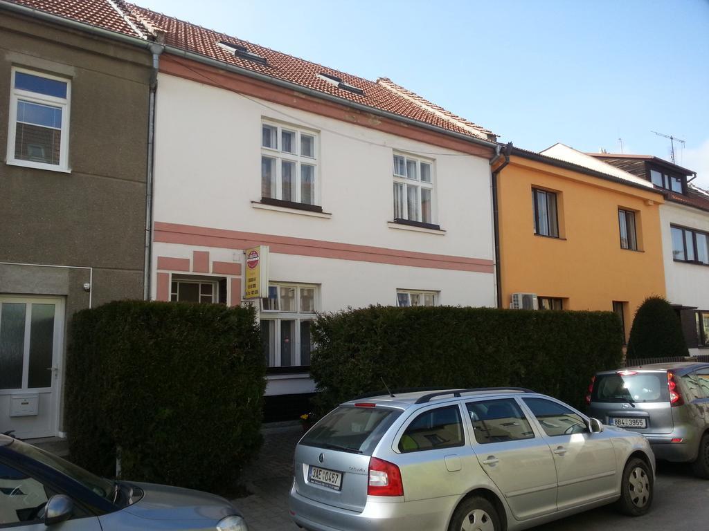 Pension U Dolezalu Brünn Exterior foto